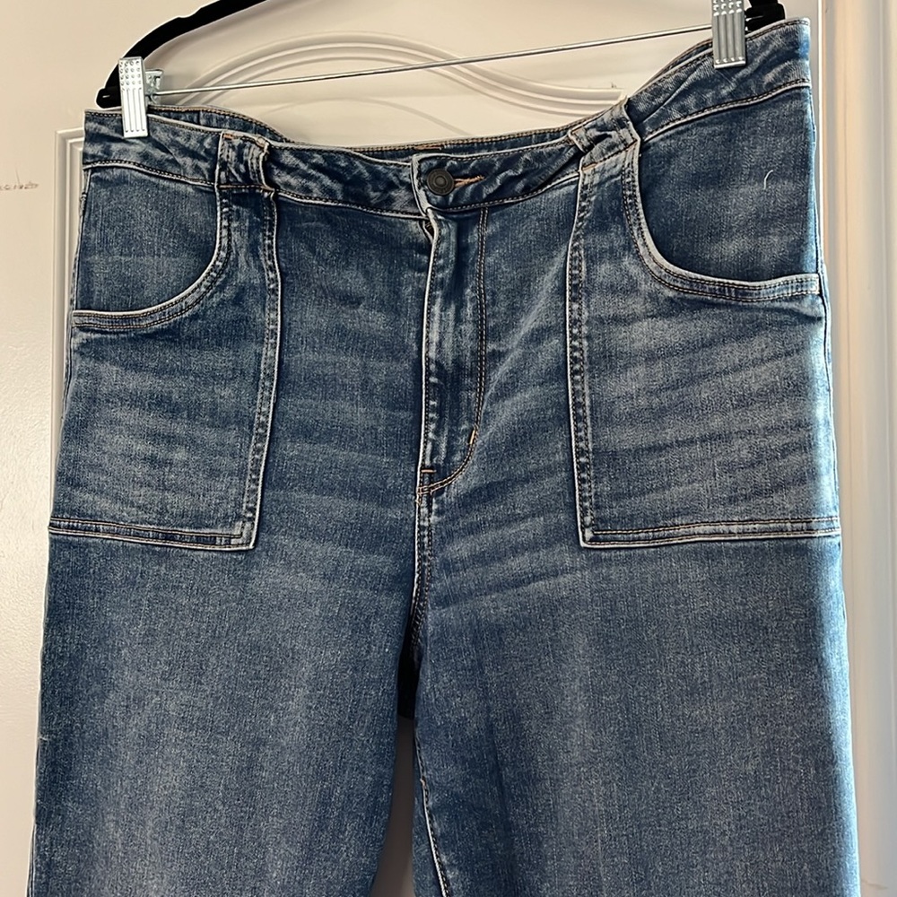 American Eagle flare jeans